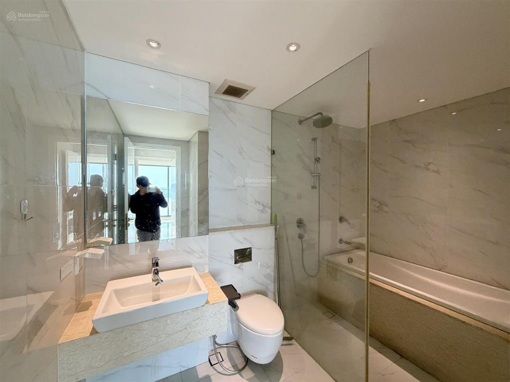 Cho thuê căn hộ 2 phòng ngủ đảo kim cương, 109m2, layout rất đẹp, view sông sài gòn, quận 1