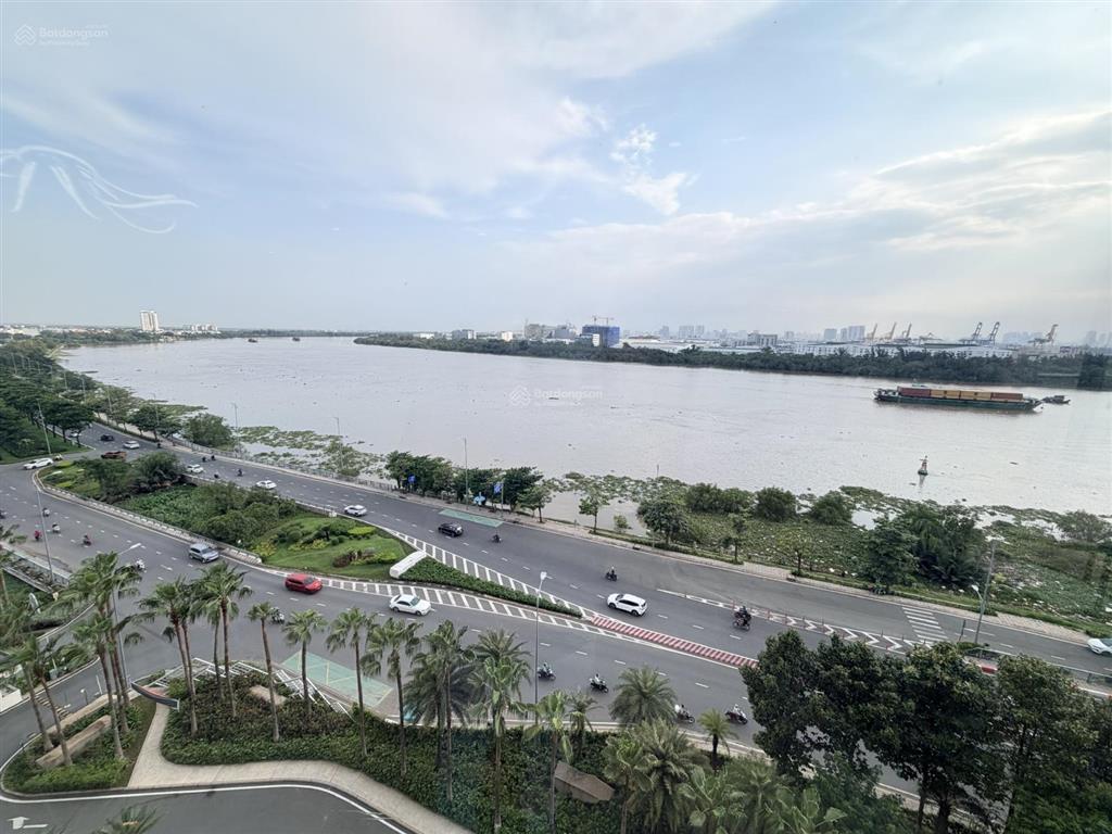 Cho thuê căn hộ 2 phòng ngủ đảo kim cương, 109m2, layout rất đẹp, view sông sài gòn, quận 1
