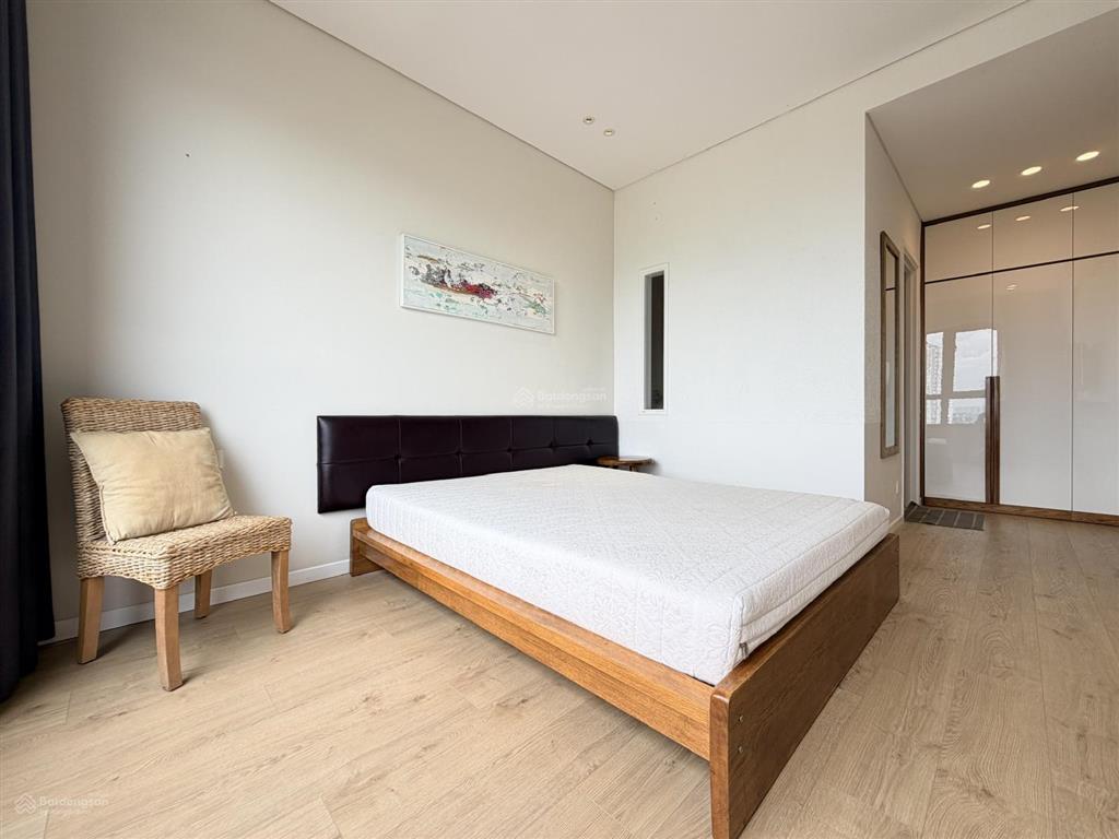 Cho thuê căn hộ 2 phòng ngủ đảo kim cương, 91 m2, view sông sài gòn, quận 1, nội thất đẹp, sạch sẽ