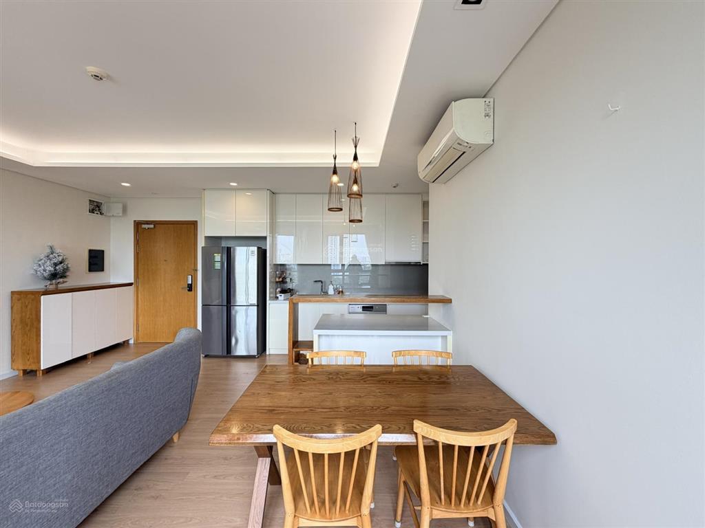 Cho thuê căn hộ 2 phòng ngủ đảo kim cương, 91 m2, view sông sài gòn, quận 1, nội thất đẹp, sạch sẽ