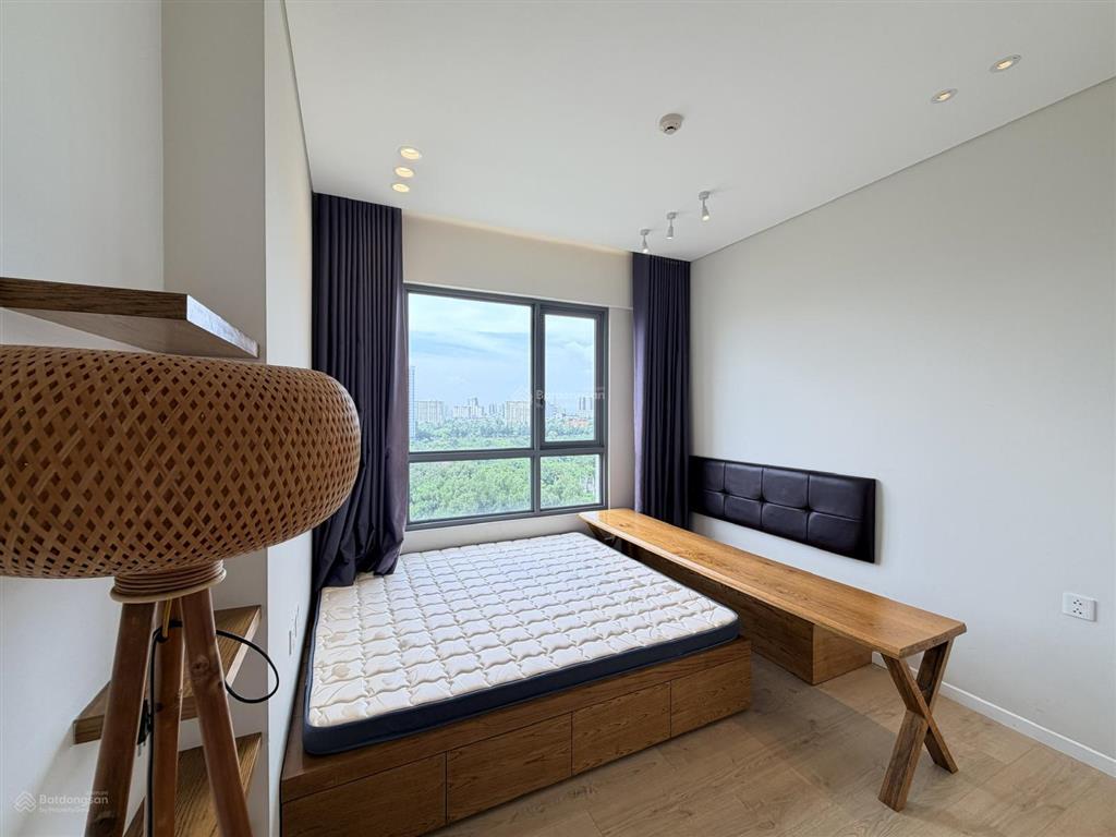 Cho thuê căn hộ 2 phòng ngủ đảo kim cương, 91 m2, view sông sài gòn, quận 1, nội thất đẹp, sạch sẽ