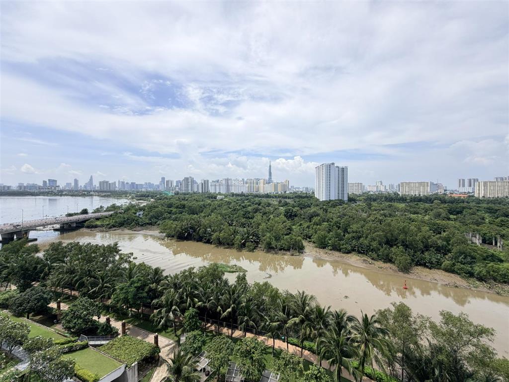 Cho thuê căn hộ 2 phòng ngủ đảo kim cương, 91 m2, view sông sài gòn, quận 1, nội thất đẹp, sạch sẽ