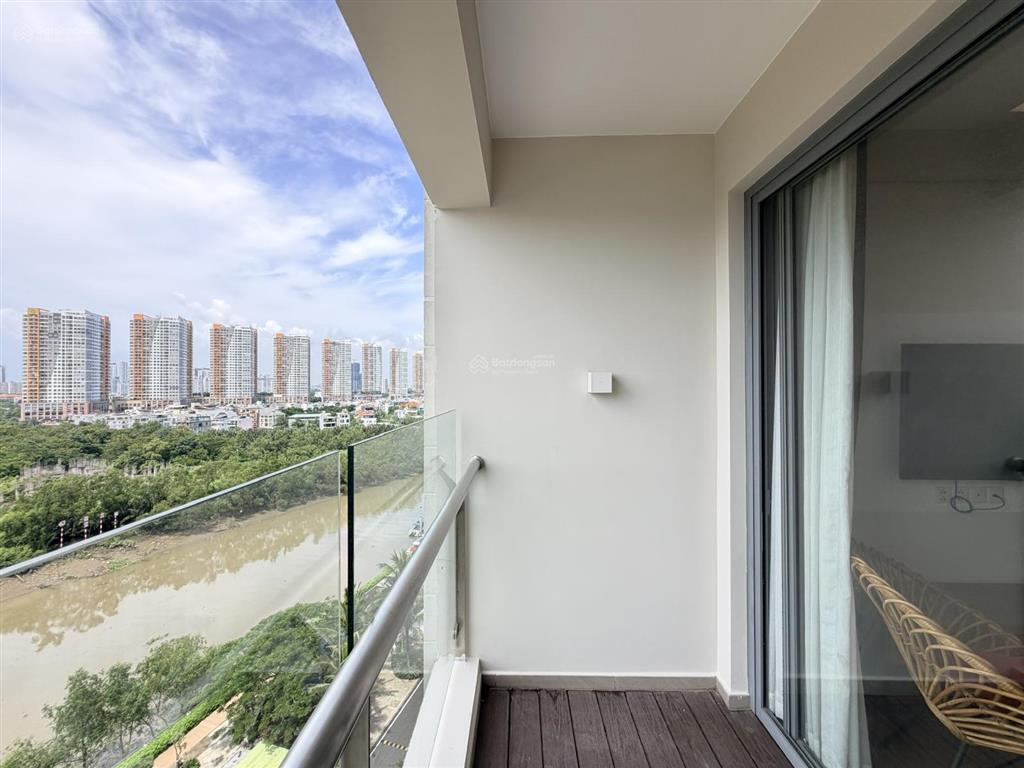 Cho thuê căn hộ 2 phòng ngủ đảo kim cương, 91 m2, view sông sài gòn, quận 1, nội thất đẹp, sạch sẽ