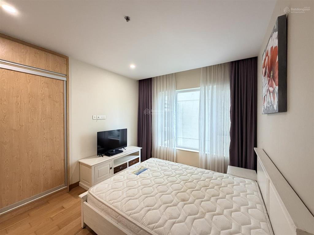 Cho thuê căn hộ 2 phòng ngủ đảo kim cương, 110m2, đầy đủ nội thất, nhà đẹp, sạch sẽ, yên tĩnh