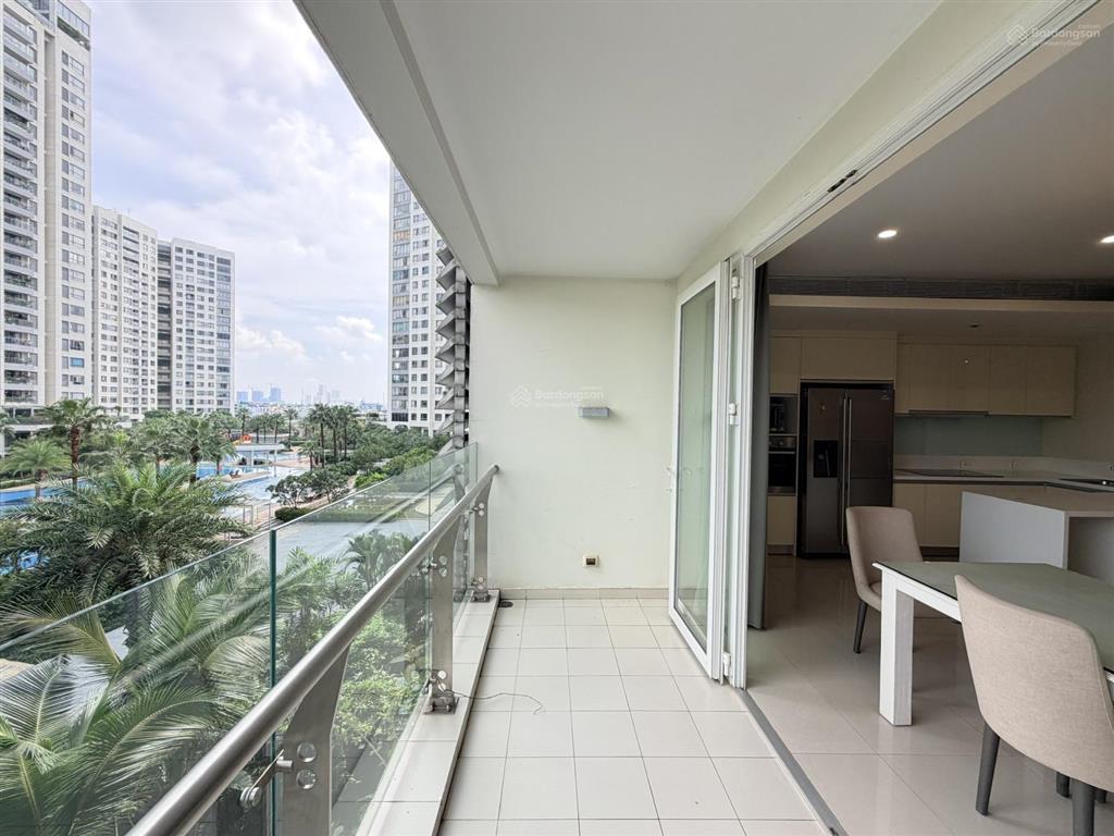 Cho thuê căn hộ 2 phòng ngủ đảo kim cương, 110m2, đầy đủ nội thất, nhà đẹp, sạch sẽ, yên tĩnh