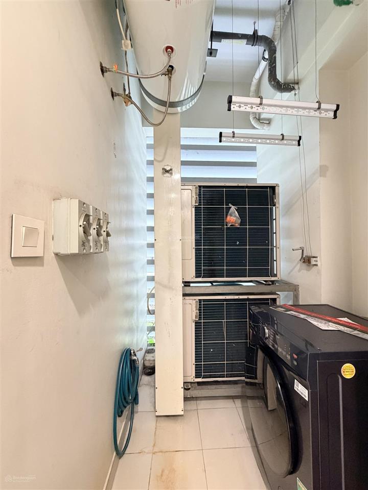 Cho thuê căn hộ 2 phòng ngủ đảo kim cương, 110m2, đầy đủ nội thất, nhà đẹp, sạch sẽ, yên tĩnh