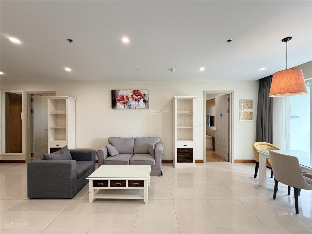 Cho thuê căn hộ 2 phòng ngủ đảo kim cương, 110m2, đầy đủ nội thất, nhà đẹp, sạch sẽ, yên tĩnh