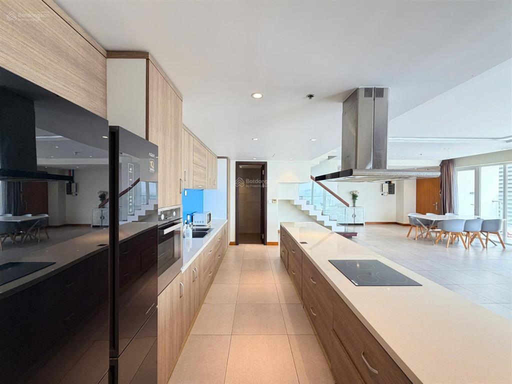 Cho thuê căn hộ duplex đảo kim cương quận 2, diện tích 231m2, view sông sài gòn, quận 1, bitexco