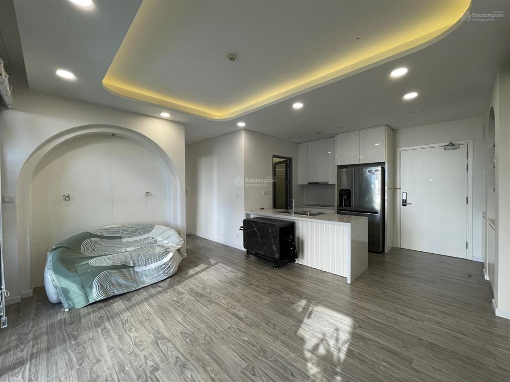 Cho thuê căn hộ 2 phòng ngủ đảo kim cương, 89 m2, view hồ bơi, nội thất đầy đủ, 25 triệu/tháng