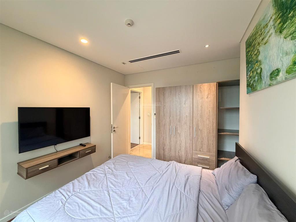 Cho thuê căn hộ 3 phòng ngủ đảo kim cương, 117 m2, view sông sài gòn, quận 1, giá 43,5 triệu/tháng