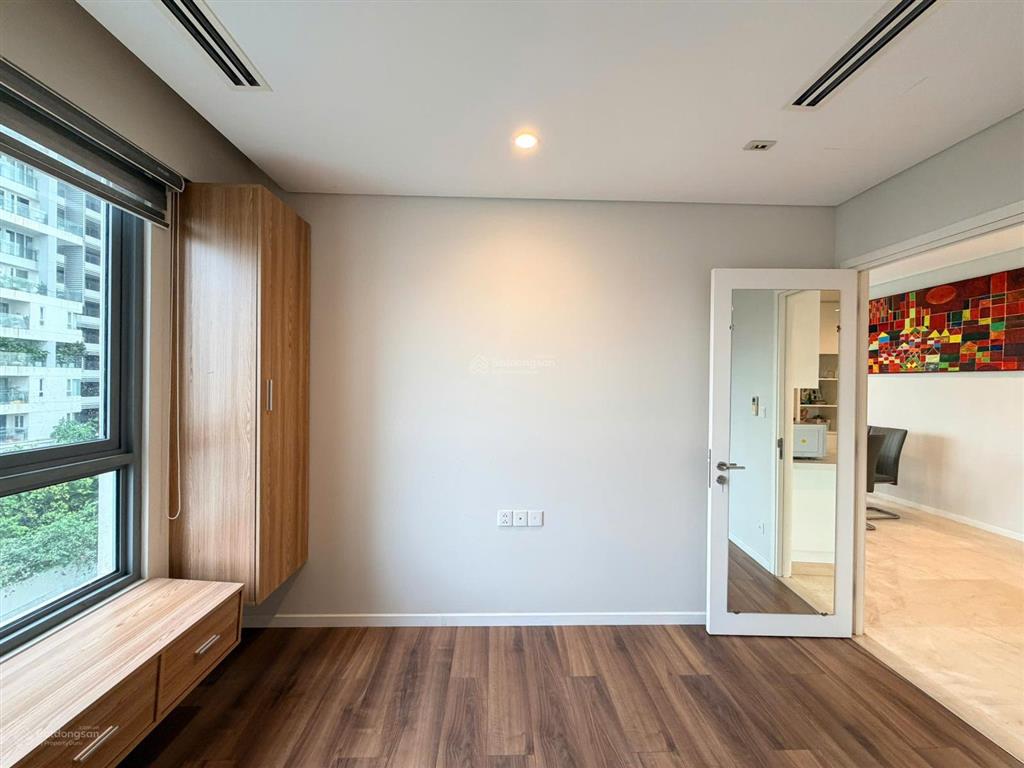 Cho thuê căn hộ 3 phòng ngủ đảo kim cương, 117 m2, view sông sài gòn, quận 1, giá 43,5 triệu/tháng