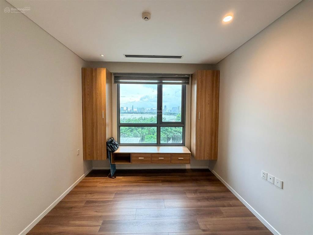 Cho thuê căn hộ 3 phòng ngủ đảo kim cương, 117 m2, view sông sài gòn, quận 1, giá 43,5 triệu/tháng