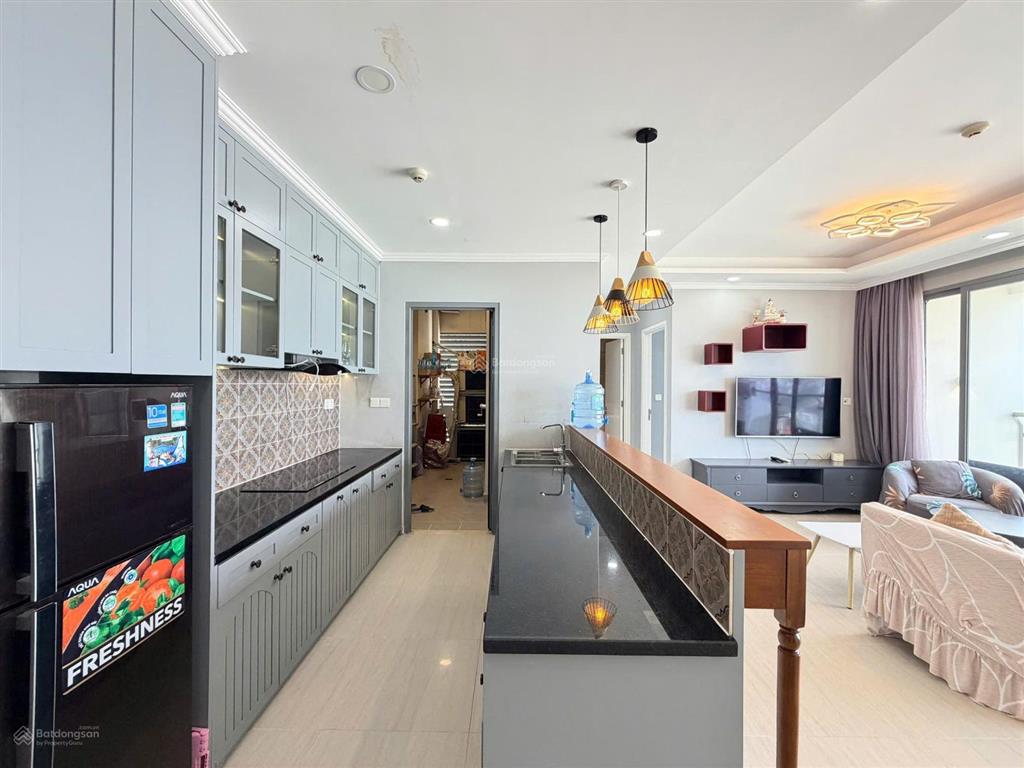 Cho thuê căn hộ 2 phòng ngủ đảo kim cương, nội thất đẹp, 87 m2, giá thuê 26 triệu/tháng