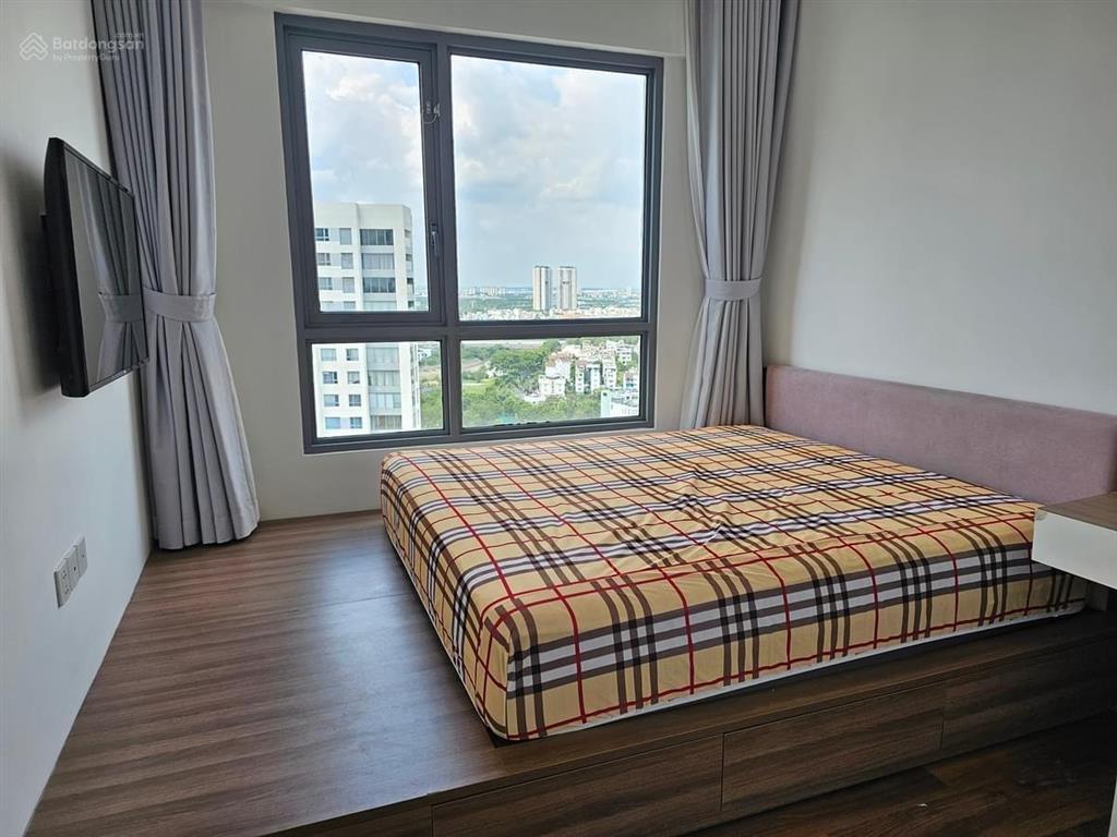 Cho thuê căn hộ 3 phòng ngủ đảo kim cương quận 2, 117 m2, view hồ bơi, nội thất đẹp, đầy đủ