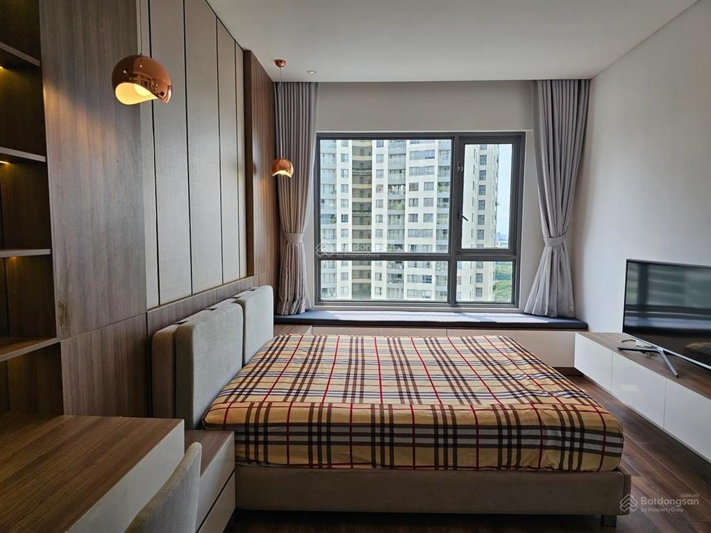 Cho thuê căn hộ 3 phòng ngủ đảo kim cương quận 2, 117 m2, view hồ bơi, nội thất đẹp, đầy đủ