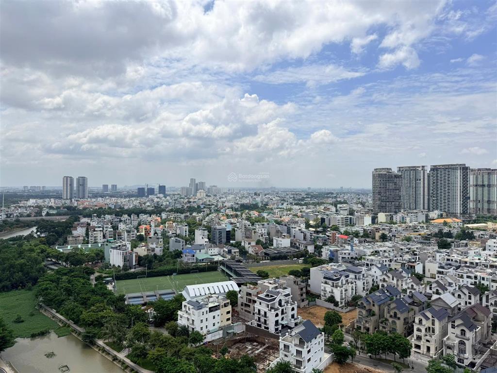 Cho thuê căn hộ 3 phòng ngủ đảo kim cương quận 2, 117 m2, view hồ bơi, nội thất đẹp, đầy đủ