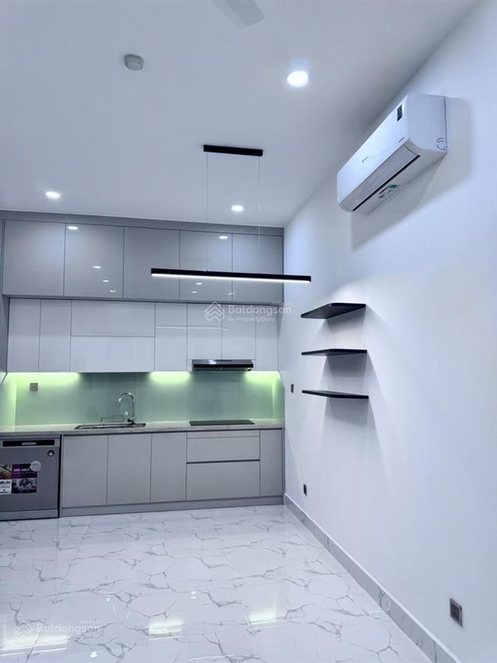 Siêu tốt bán căn 3pn lakeview 2, diện tích 96m2, giá 14.75 tỷ. sổ hồng, hợp đồng thuê 36tr net