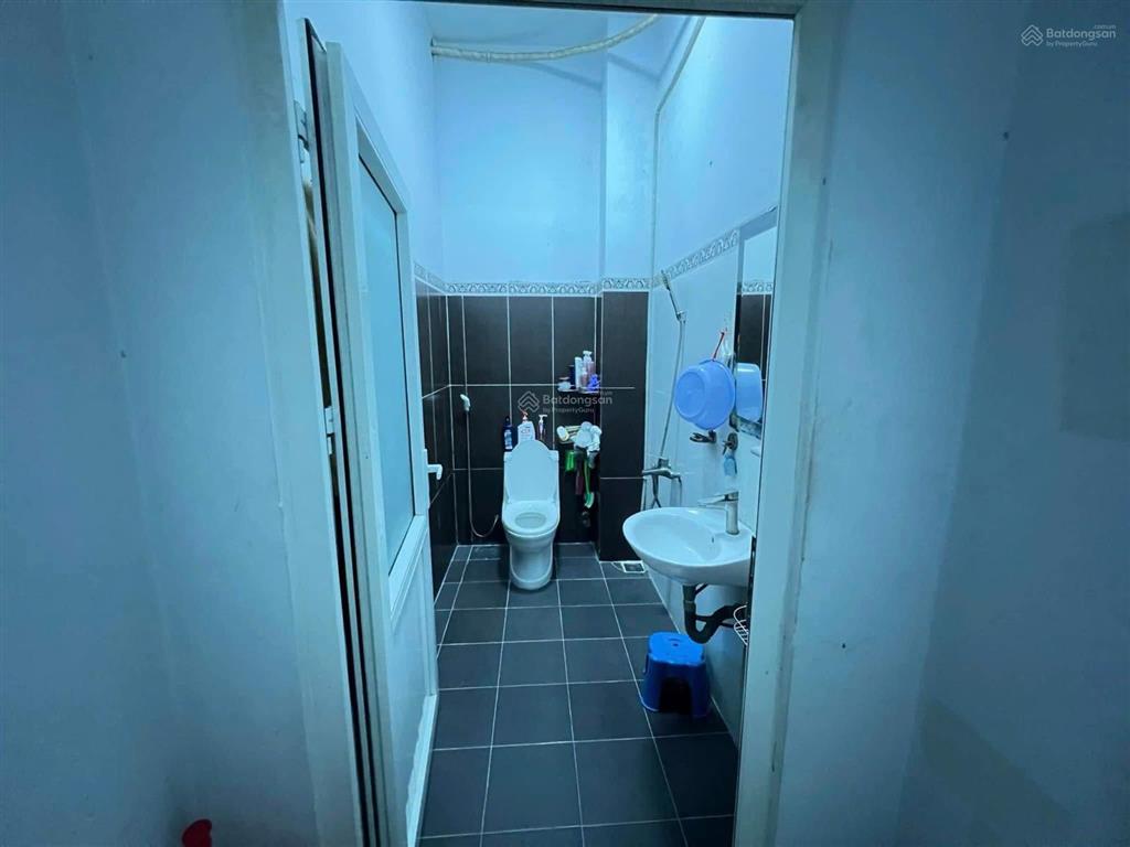 Cho thuê nhà mặt tiền đường d2 tăng nhơn phú a quận 9, 1 trệt 2 lầu, làm việc chính chủ giá tốt