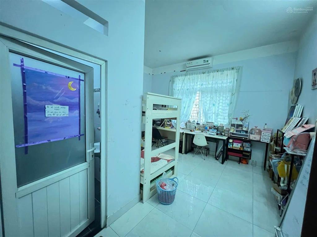 Cho thuê nhà mặt tiền đường d2 tăng nhơn phú a quận 9, 1 trệt 2 lầu, làm việc chính chủ giá tốt