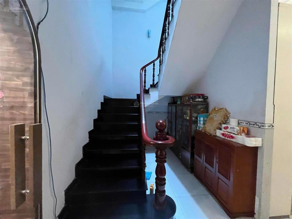Cho thuê nhà mặt tiền đường d2 tăng nhơn phú a quận 9, 1 trệt 2 lầu, làm việc chính chủ giá tốt