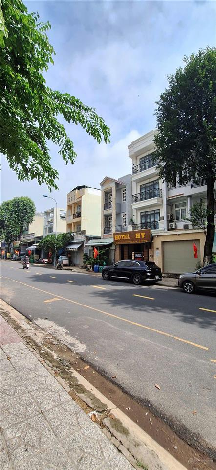 Chính chủ cho thuê nhà mt đường d2 p. tăng nhơn phú a (q9) thủ đức, 1 trệt 2 lầu, 27 triệu/tháng