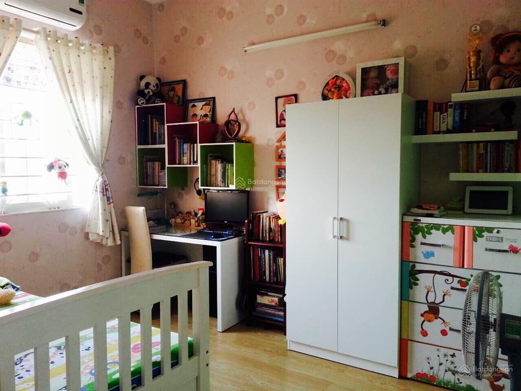 Bán nhiều căn hộ tại tòa r6 đức khải và căn hộ bình khánh, giá chỉ từ 3 tỷ.  0919 358 ***