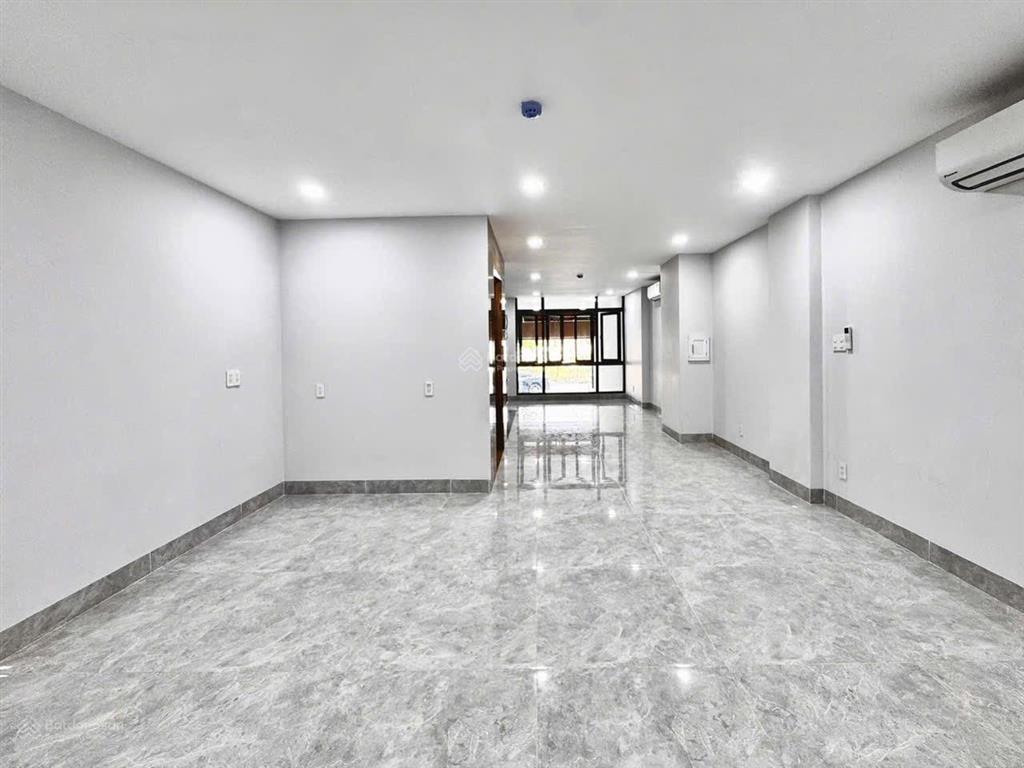Cho thuê nhà nguyên căn hai mặt tiền giá rẻ.  0904 357 ***