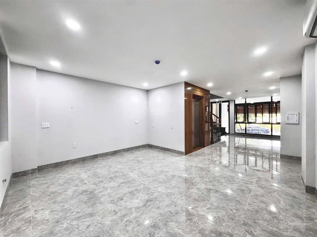 Cho thuê nhà nguyên căn hai mặt tiền giá rẻ.  0904 357 ***