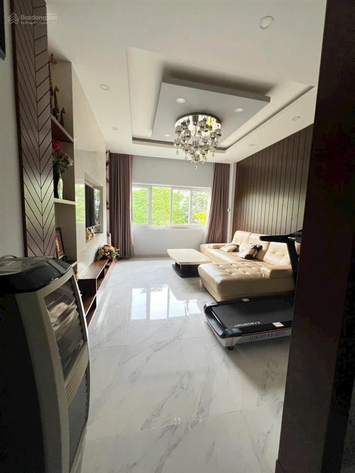 Bán nhà phố 5x20m gần trần lựu, hầm trệt 3 lầu giá 28,5 tỷ