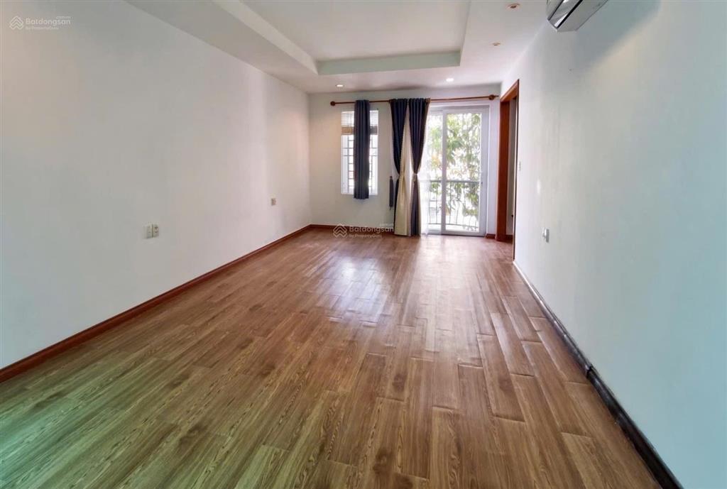 Cho thuê nhà riêng đẹp tại xa lộ hà nội, 139 m2 giá chỉ 32 triệu/tháng.  kim anh