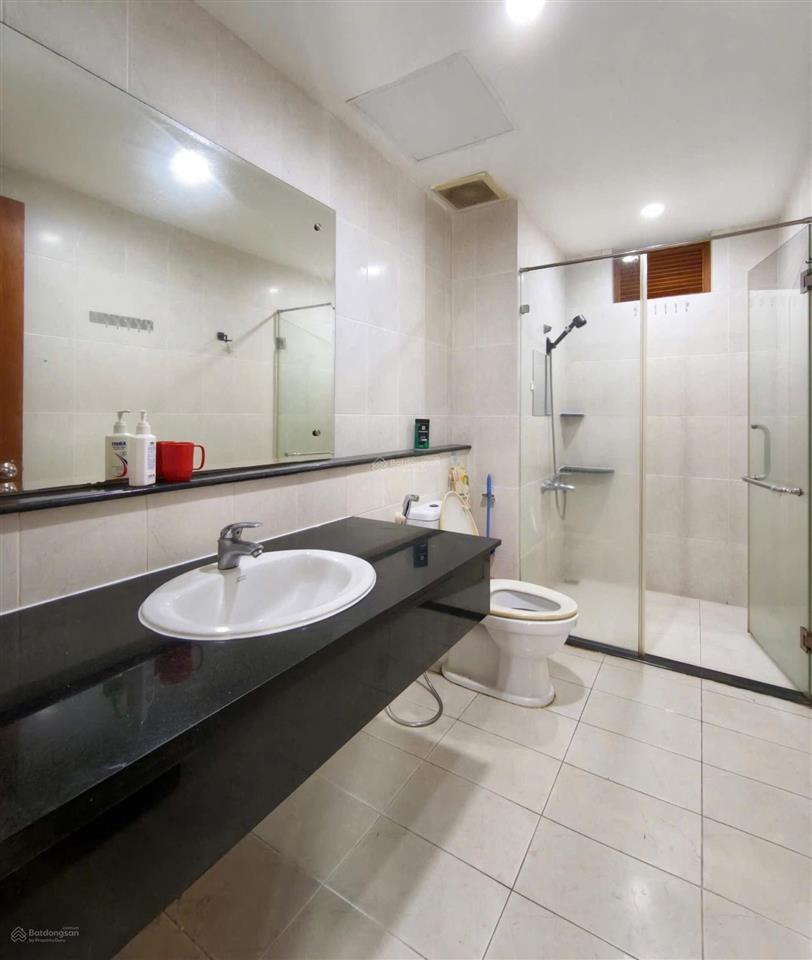 Cho thuê nhà riêng đẹp tại xa lộ hà nội, 139 m2 giá chỉ 32 triệu/tháng.  kim anh