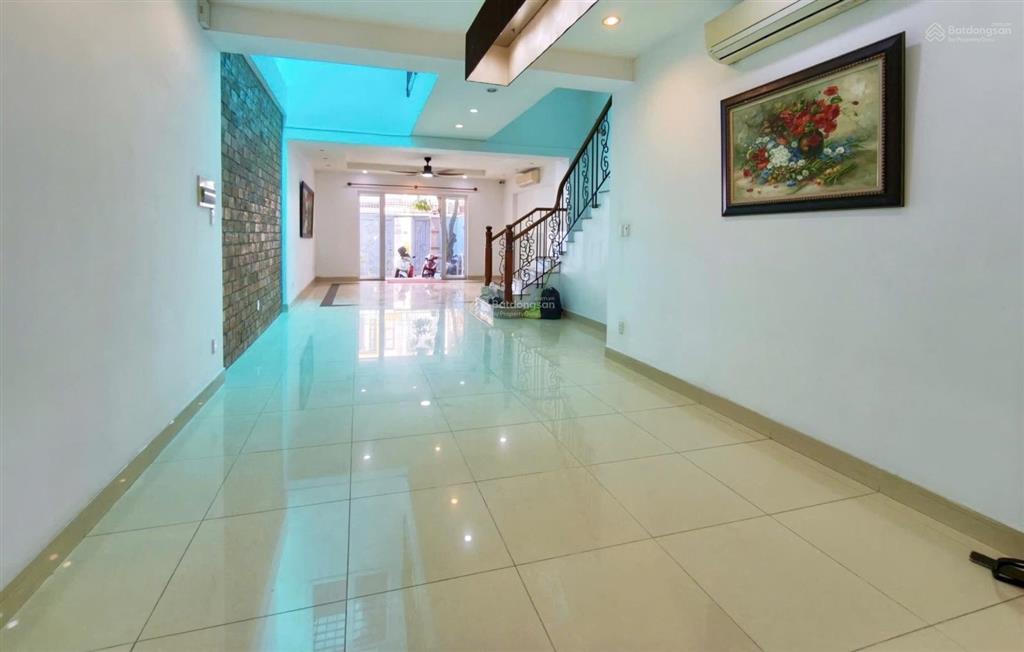 Cho thuê nhà riêng đẹp tại xa lộ hà nội, 139 m2 giá chỉ 32 triệu/tháng.  kim anh