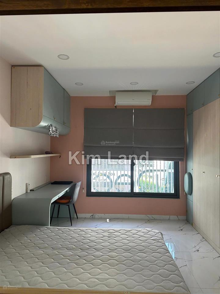 Cho thuê nhà nguyên căn. dt 70 m2, 01 trệt 2 lầu nhà cực đẹp giá chỉ 24 tr/tháng có tl.  kim anh