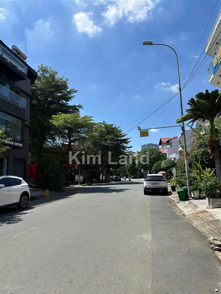 Nhà phố an phú an khánh giá rẻ nhất trong những năm qua.  xem nhà 0904 357 ***  kim anh 72 cđl.