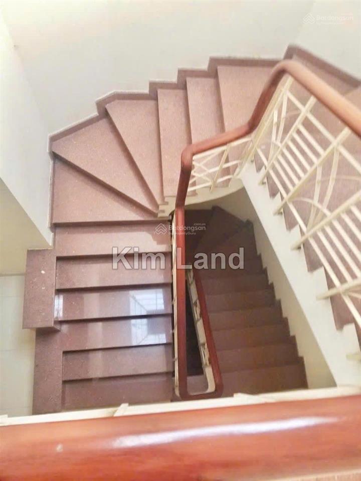 Nhà 5x20m vị trí cực đẹp, hầm 03 lầu sân thượng giá chỉ 26tỷ.  0904 357 *** kim anh 72 cao đức lân