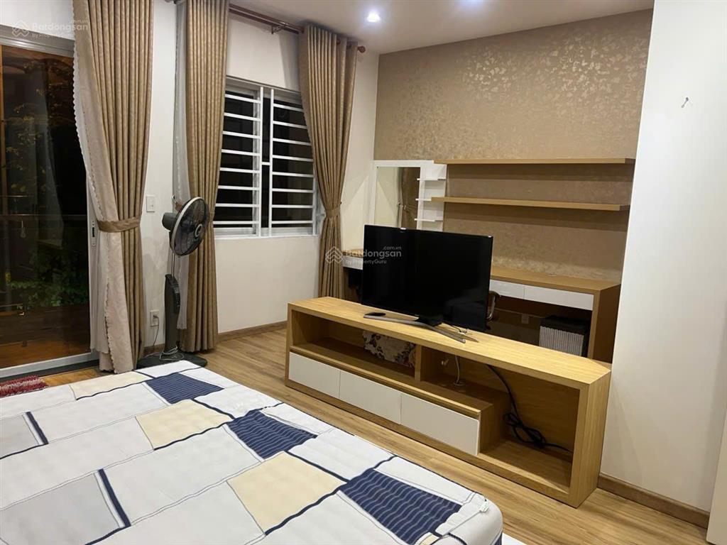 Cho thuê nhà khu 1 thạnh mỹ lợi, quận 2 dt 8x17,5m (140m2) 3 lầu 1pk1pb4pn+4wc +st giá 25tr/th