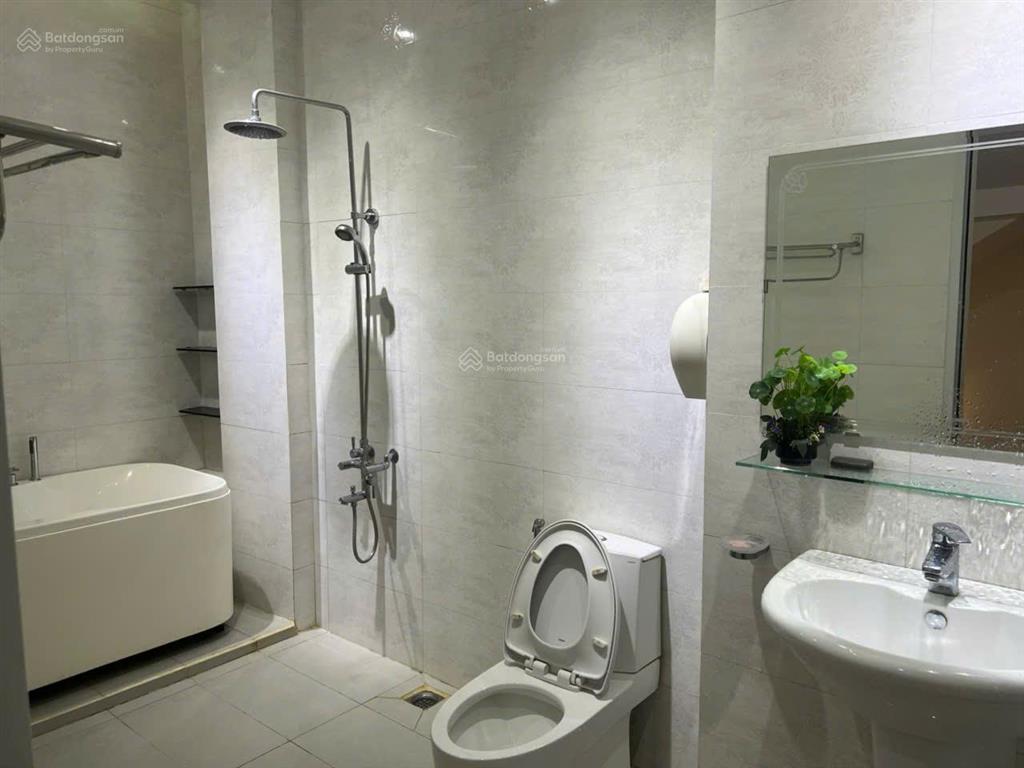 Cho thuê nhà khu 1 thạnh mỹ lợi, quận 2 dt 8x17,5m (140m2) 3 lầu 1pk1pb4pn+4wc +st giá 25tr/th