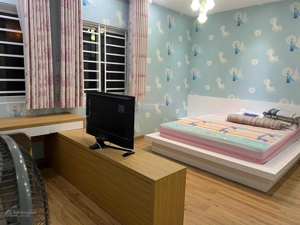 Cho thuê nhà khu 1 thạnh mỹ lợi, quận 2 dt 8x17,5m (140m2) 3 lầu 1pk1pb4pn+4wc +st giá 25tr/th