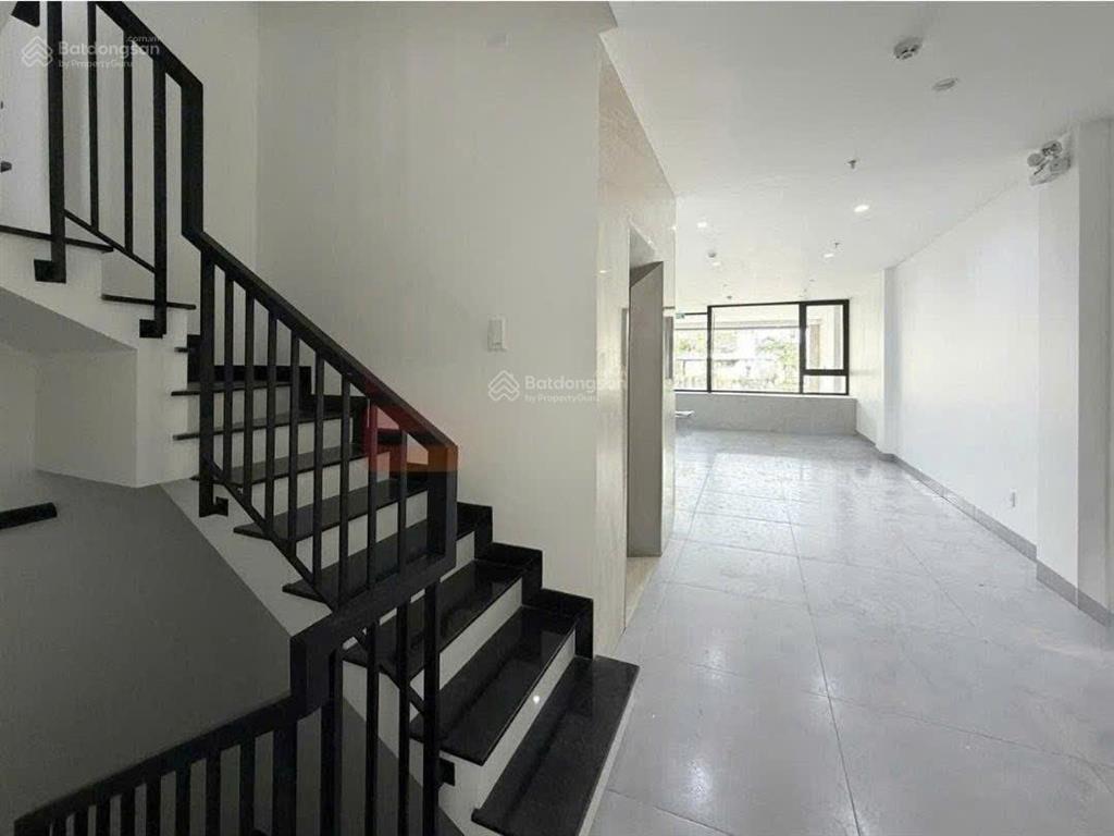 Cho thuê tòa nhà văn phòng mặt tiền trần lựu phường an phú q2 tphcm giá 80tr/th thương lượng