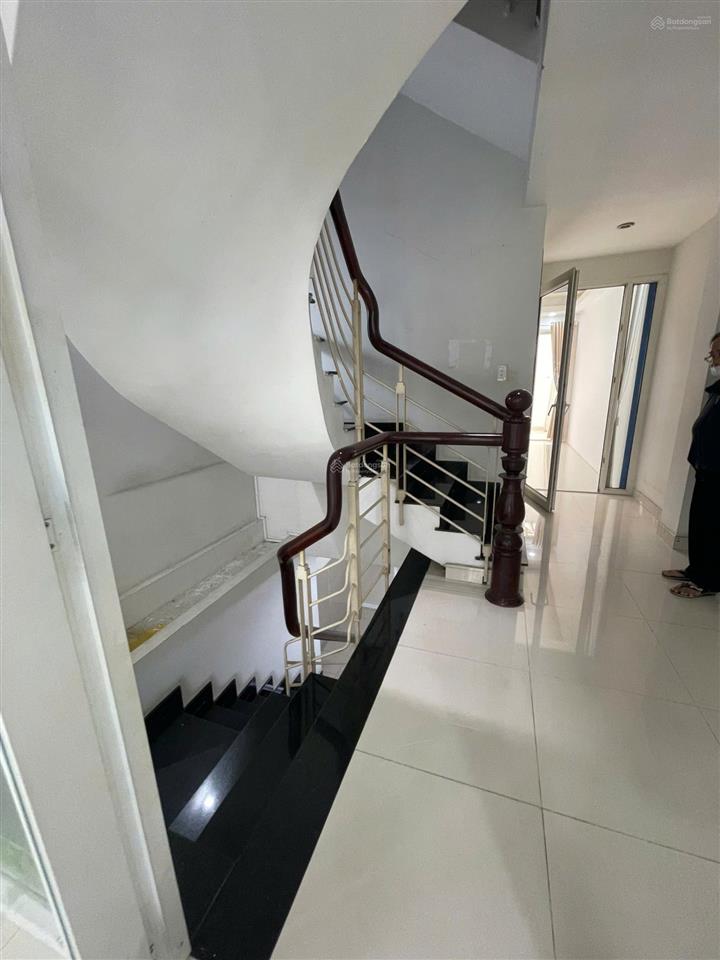 Cần bán nhanh căn nhà đường số 4 trần lựu 32m  p. an phú q2 dt 4x20m xây hầm 4 lầu giá 22,5 tỷ
