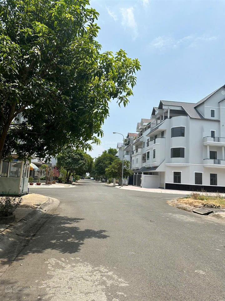 Bán đất nền ngay mặt tiền 56 khu dân cư đông thủ thiêm q2. giá rẻ bất ngờ chỉ 129tr/m2