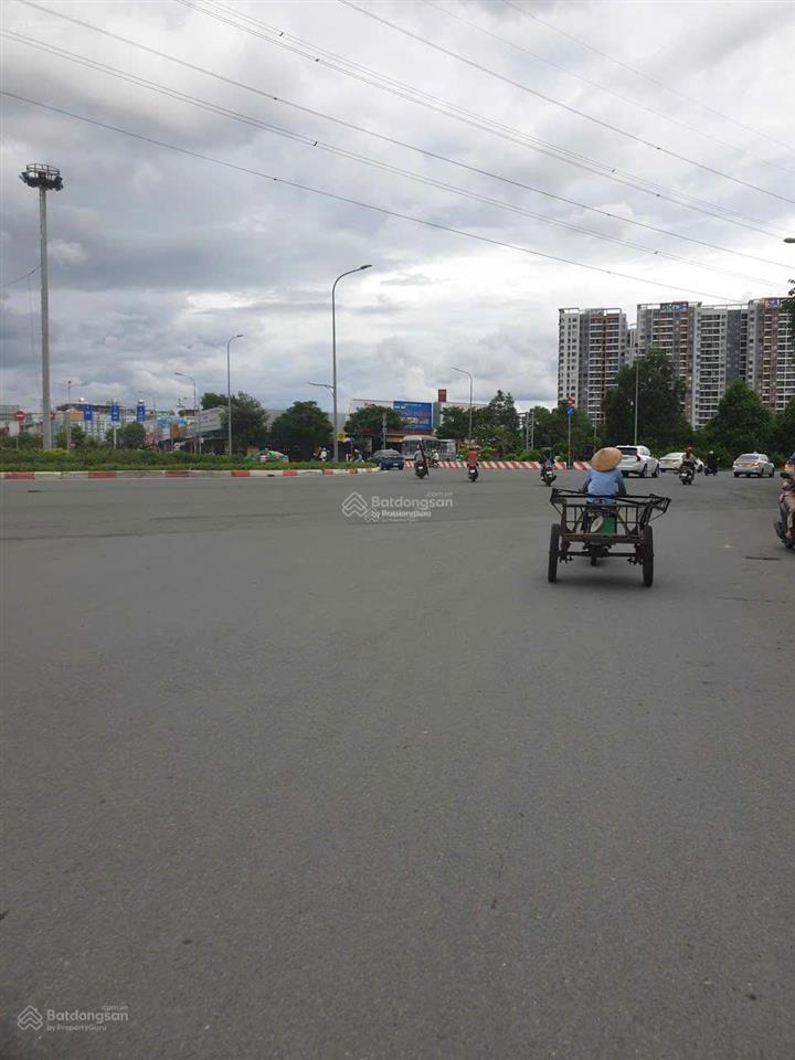 Bán nhanh 160m2 giá chỉ 85tr/m2 khu dân cư khang an q9, sổ cầm tay