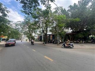 Chính chủ gởi bán nền đường trục chính 16m khu dân cư đông thủ thiêm chỉ 110tr/m2