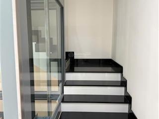 Cho thuê nhà vừa ở vừa làm văn phòng 1 trệt 3 lầu. nhà mới đẹp chỉ 35tr/tháng