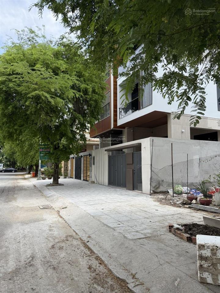 Cần bán nền biệt thự trục chính hoàng anh minh tuấn 236,7m2 giá 120tr/m2