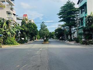 Bán nhà phố khu dân cư 10 mẫu giá tốt trên thị trường chỉ 13 tỷ (133m2)