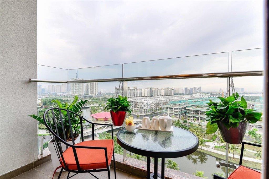 Cho thuê gấp căn hộ 2 phòng ngủ, tòa nhà sarimi sala