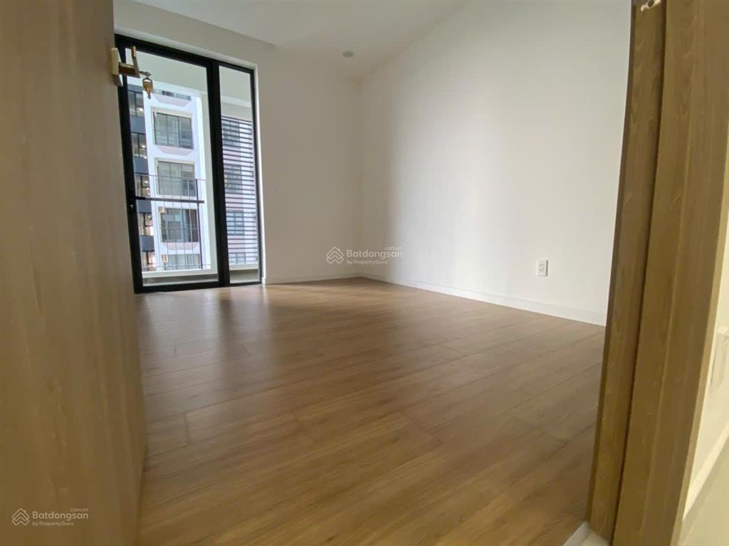 Cho thuê căn hộ đẹp 65m² giá 5,5 triệu/th rèm, máy lạnh, máy nn, tủ kệ bếp (một trong số ít)