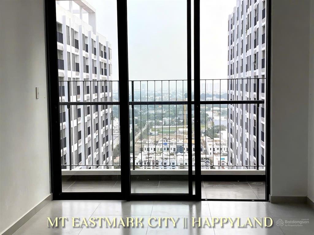 Bán ch mt 63,4m² căn một trong số ít giá tốt 2,85 tỷ sổ hồng, mới 100% view hồ bơi