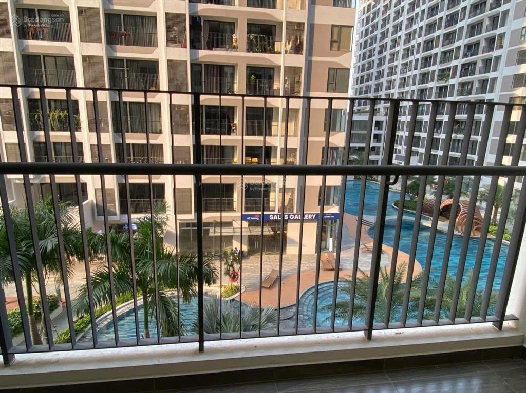 Cho thuê căn hộ 1+1pn view hồ bơi 1700m2 rèm, nước nóng, máy lạnh bếp, hút mùi 6 triệu/th